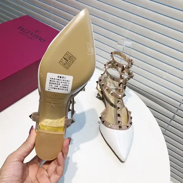 hype Valentino High Heels