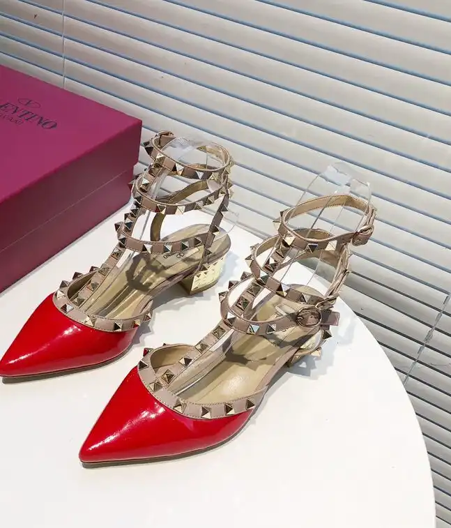 hype Valentino High Heels