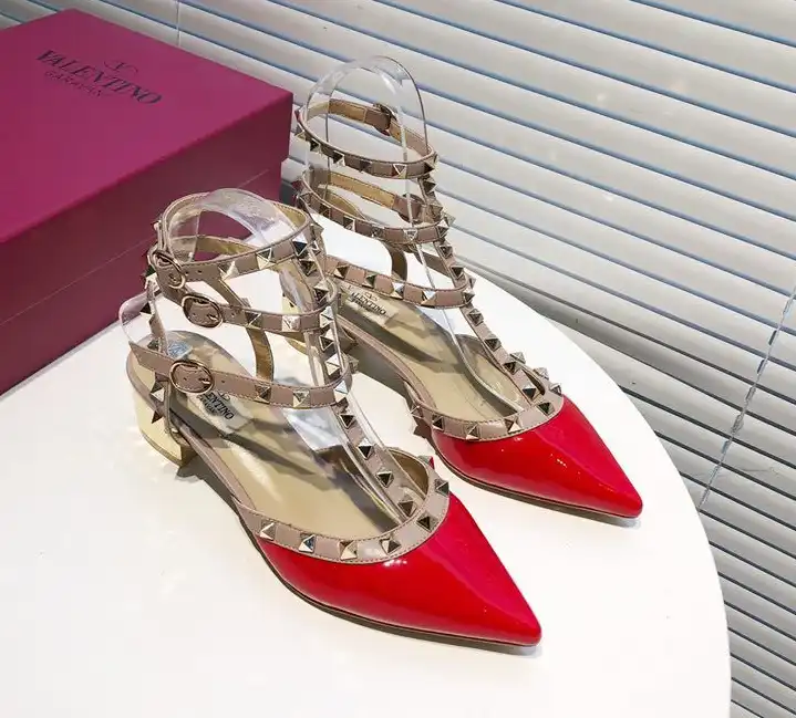 hype Valentino High Heels