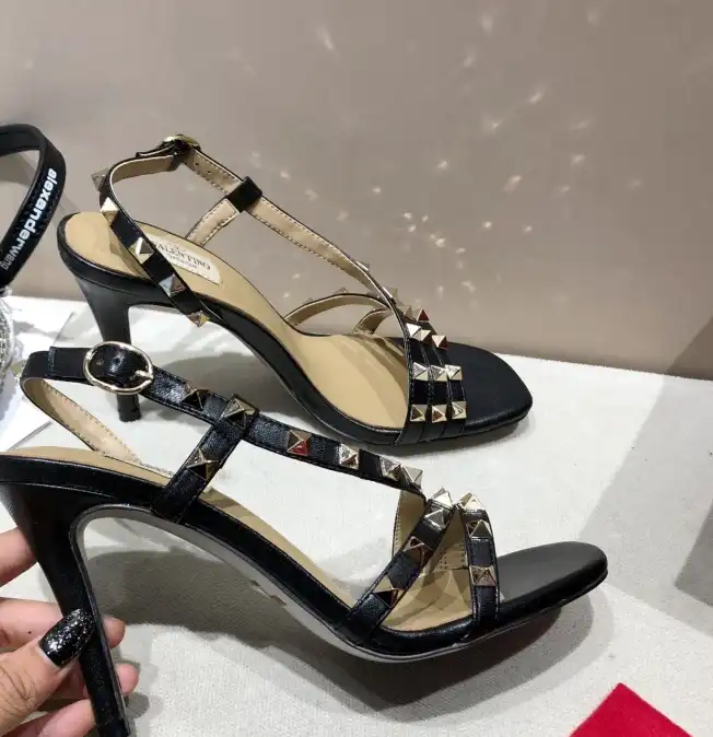 hype Valentino High Heels