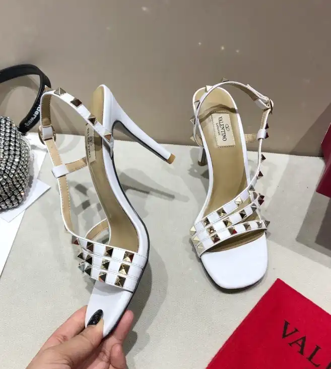 hype Valentino High Heels