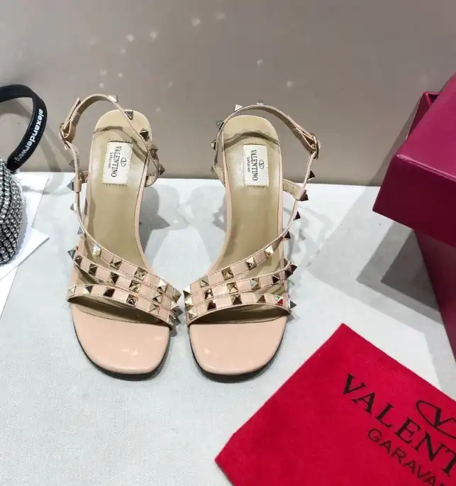 hype Valentino High Heels