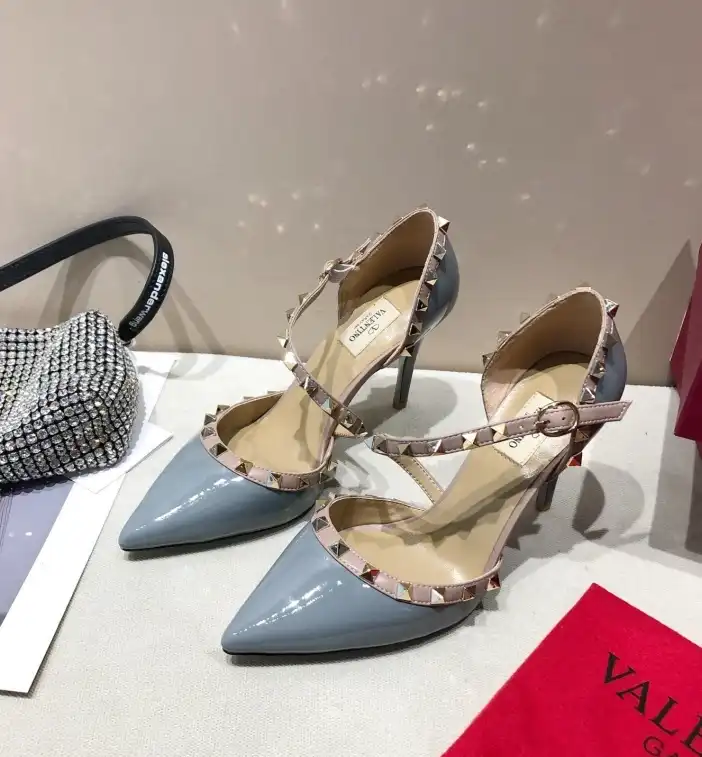 hype Valentino High Heels