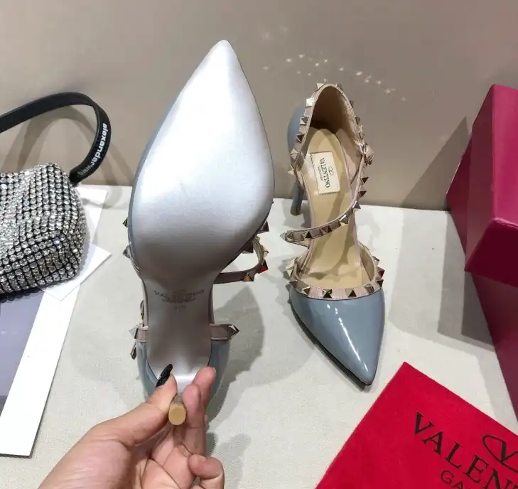 hype Valentino High Heels