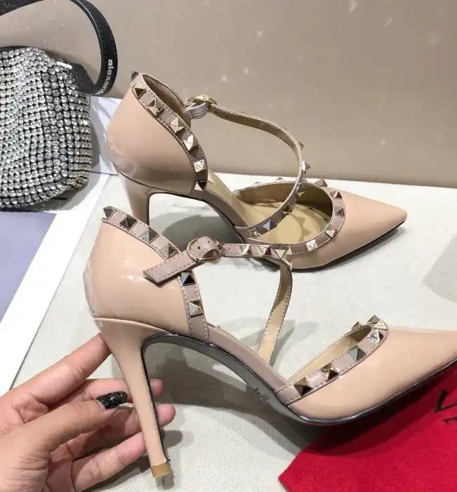 hype Valentino High Heels