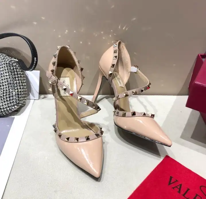 hype Valentino High Heels