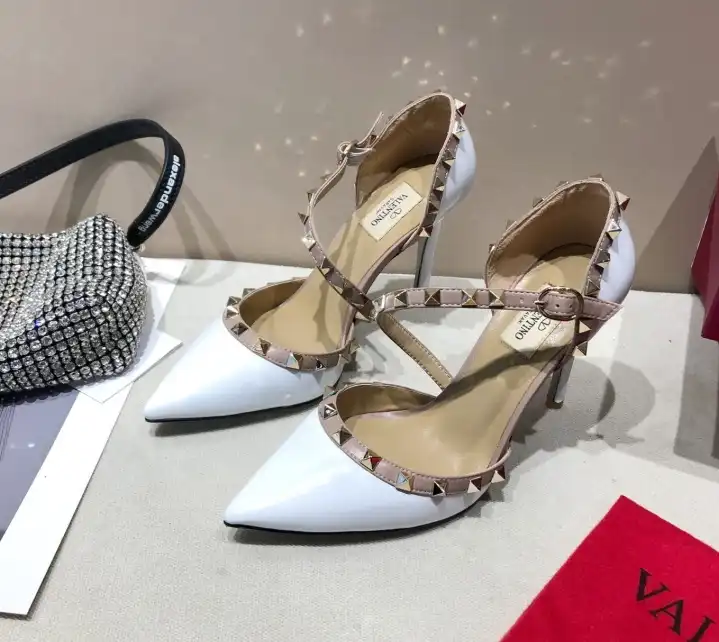 hype Valentino High Heels