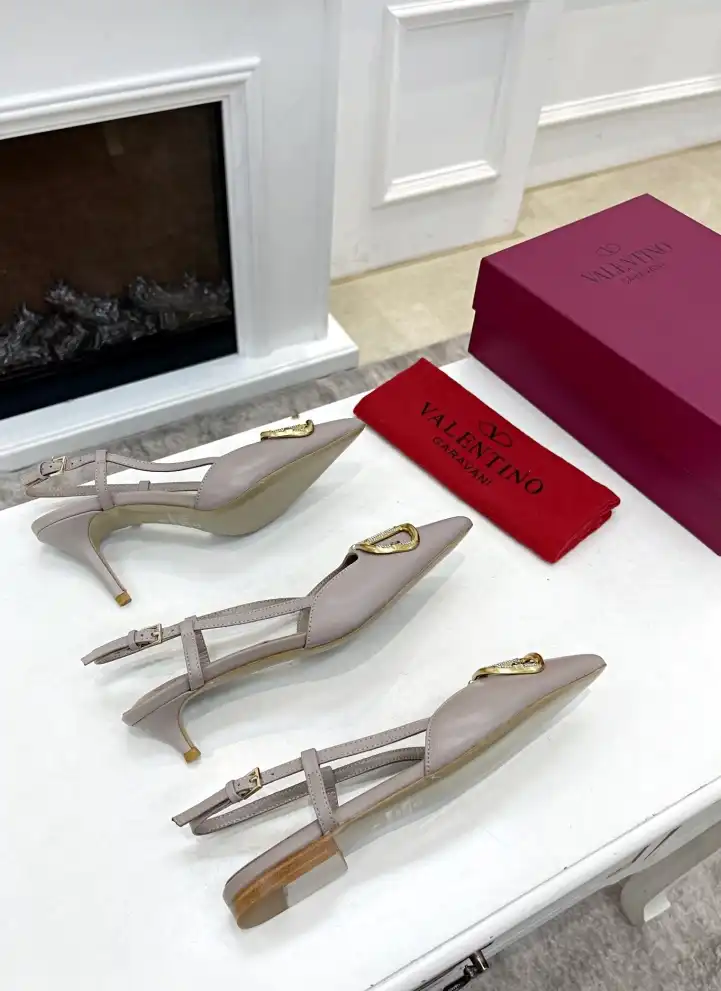 hype Valentino High Heels