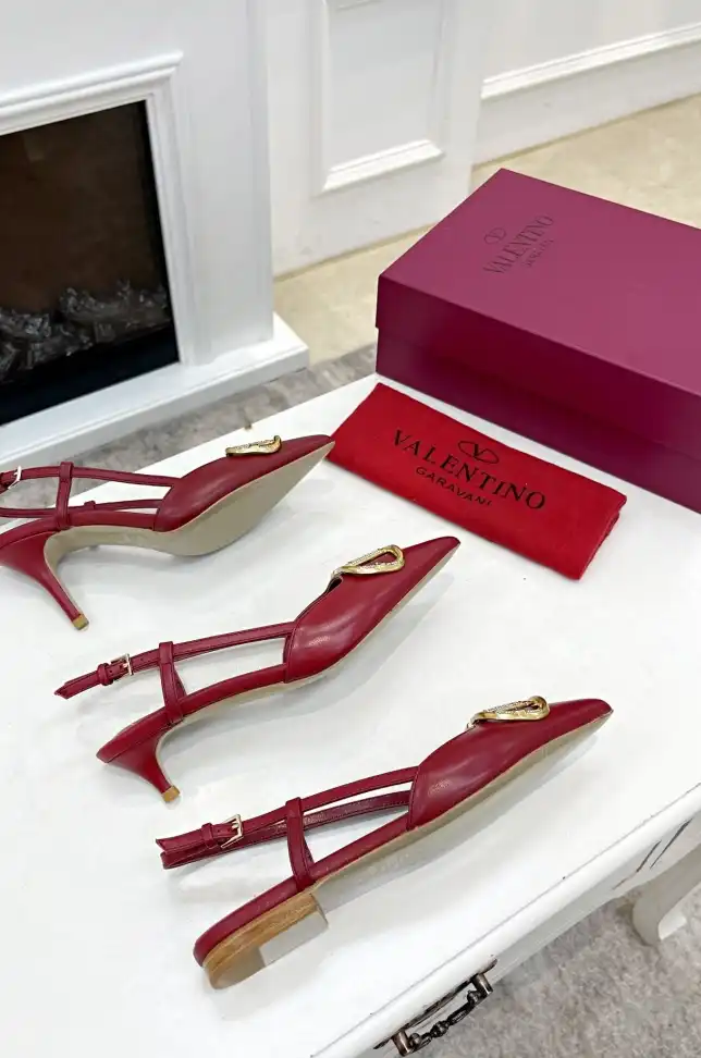 hype Valentino High Heels