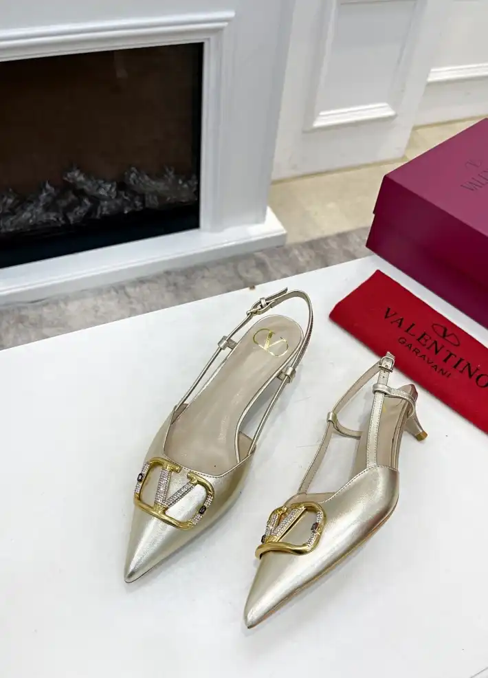 hype Valentino High Heels