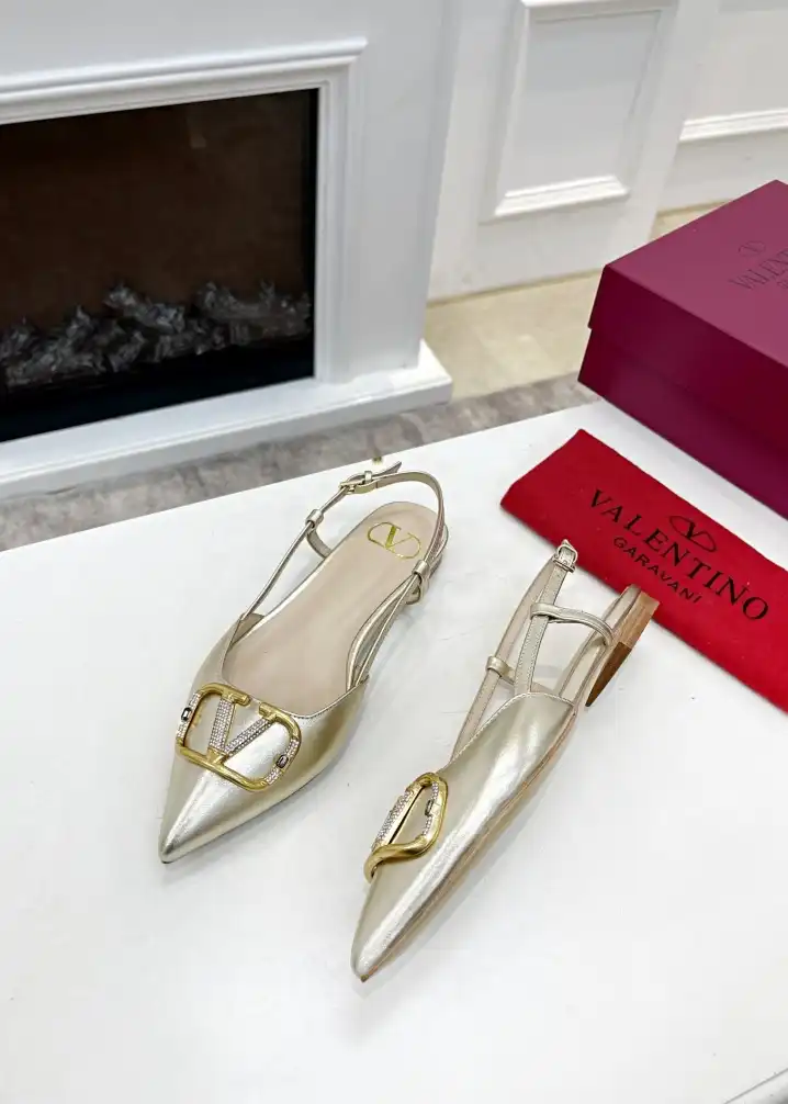 hype Valentino High Heels