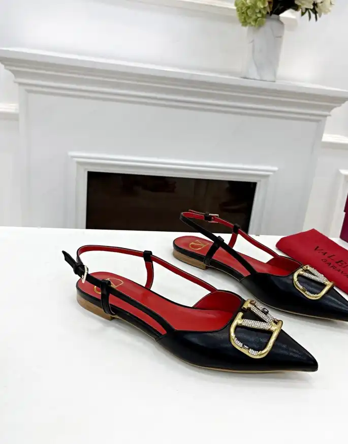 hype Valentino flat shoes