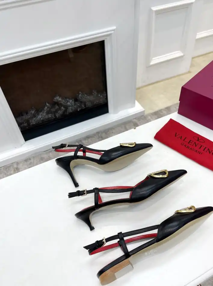 hype Valentino flat shoes