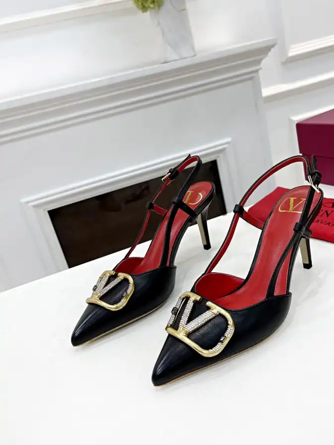 hype Valentino flat shoes