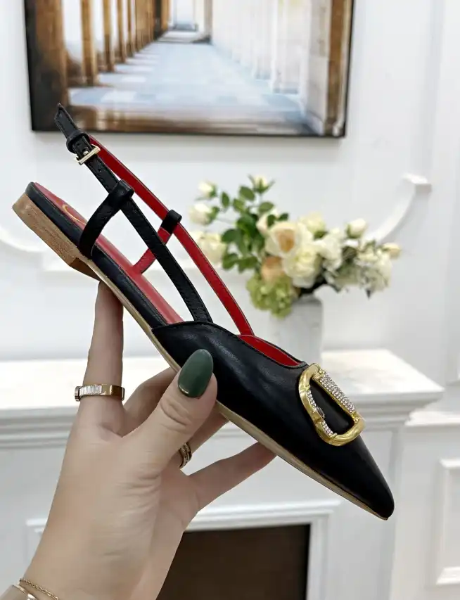 hype Valentino flat shoes