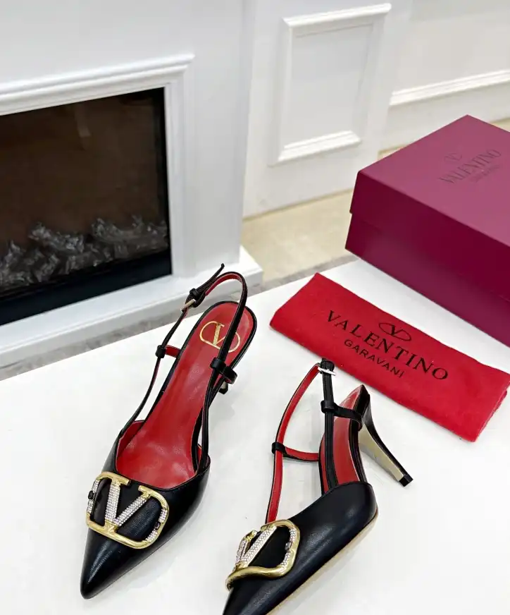 hype Valentino flat shoes