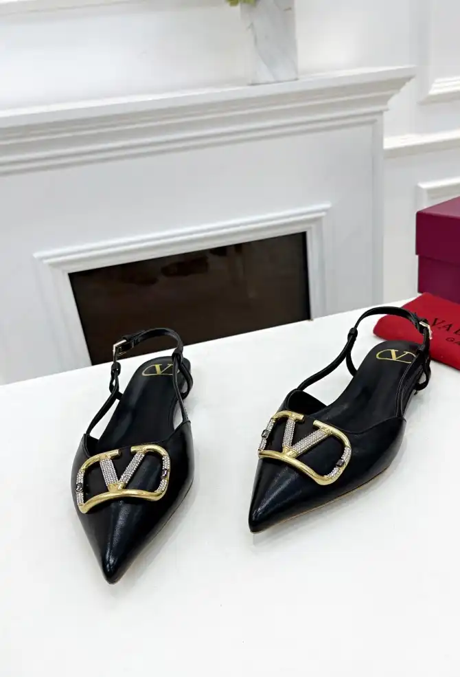 hype Valentino flat shoes