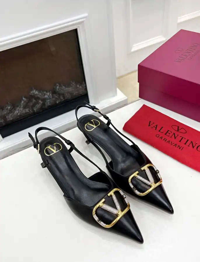 hype Valentino High Heels