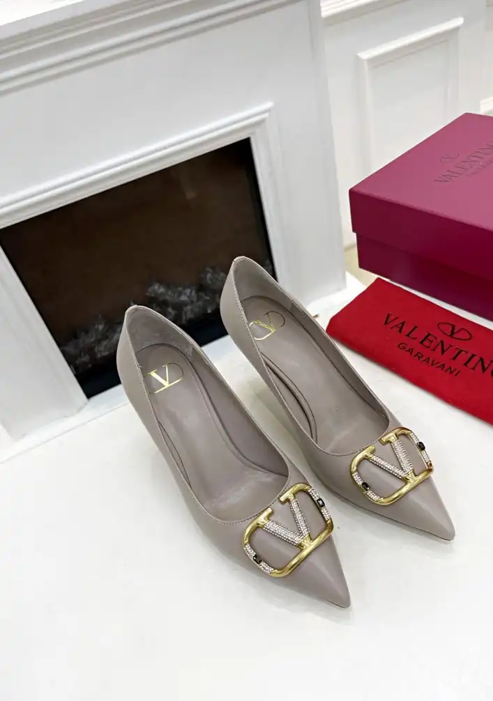 hype Valentino High Heels