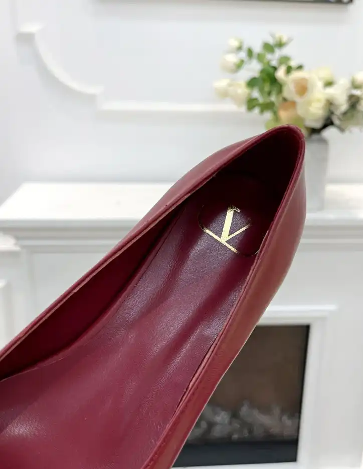 hype Valentino flat shoes