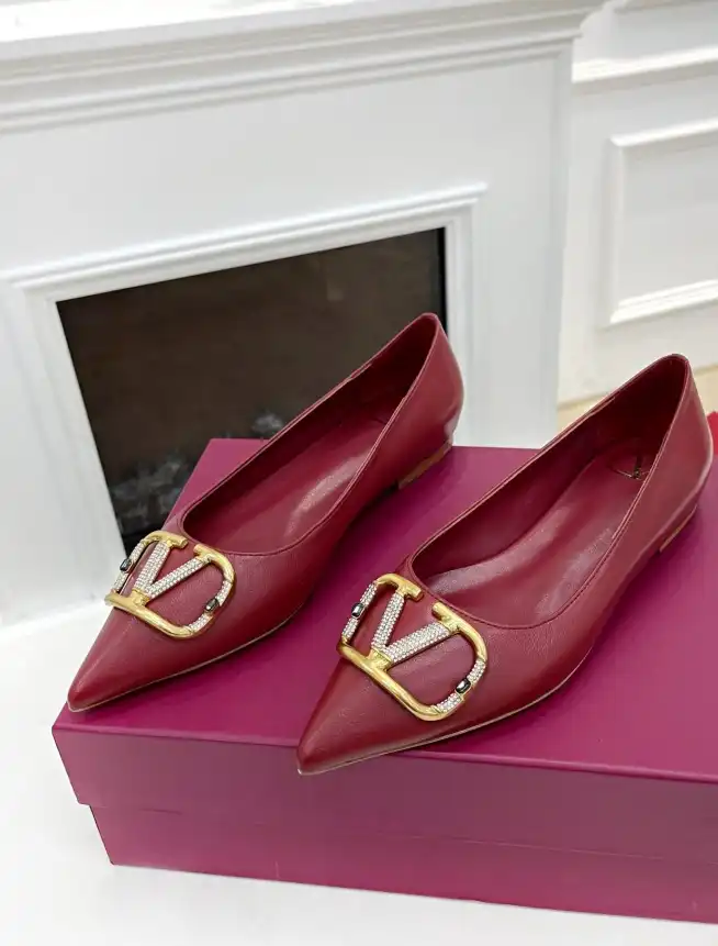 hype Valentino flat shoes