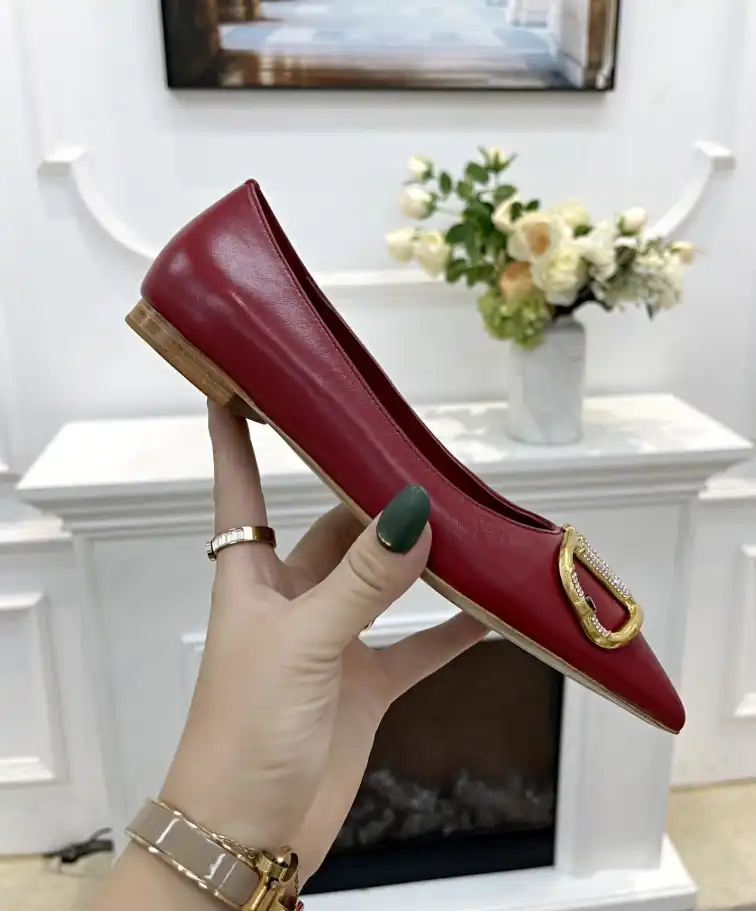 hype Valentino flat shoes