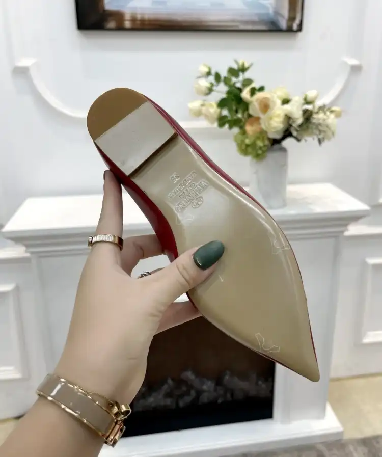 hype Valentino flat shoes