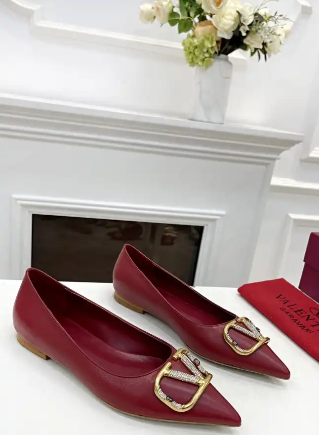 hype Valentino flat shoes