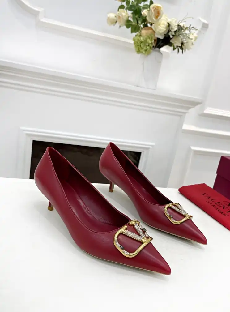 hype Valentino flat shoes