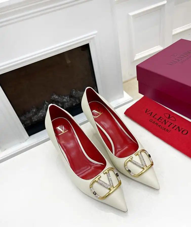 hype Valentino flat shoes