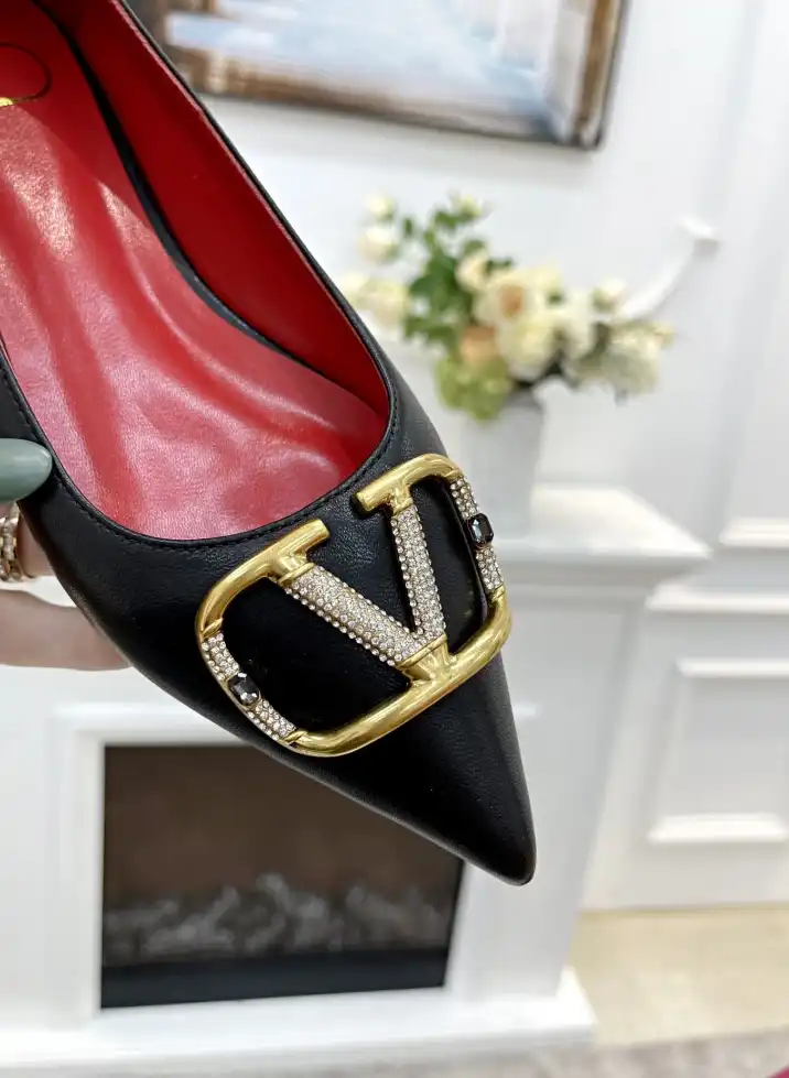 hype Valentino flat shoes