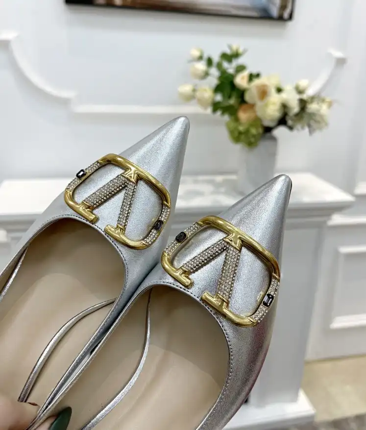 hype Valentino flat shoes