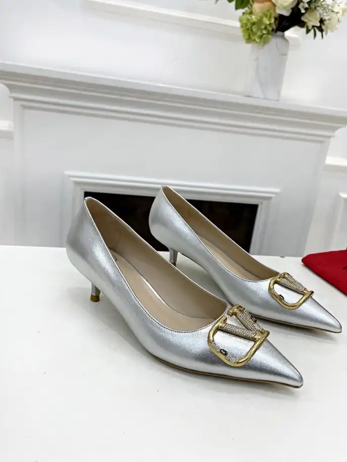 hype Valentino flat shoes