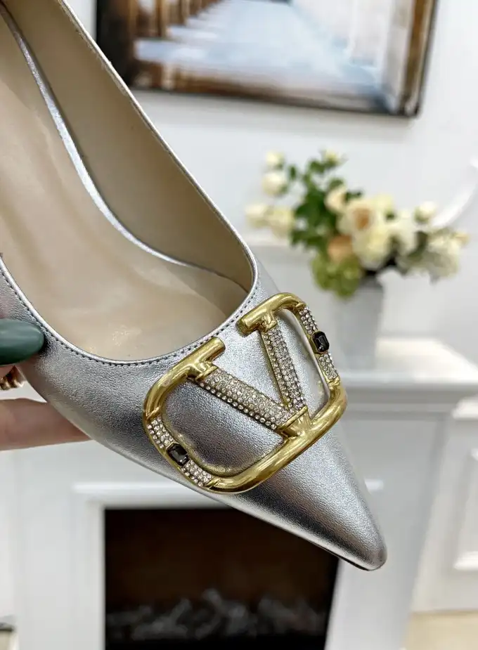 hype Valentino flat shoes