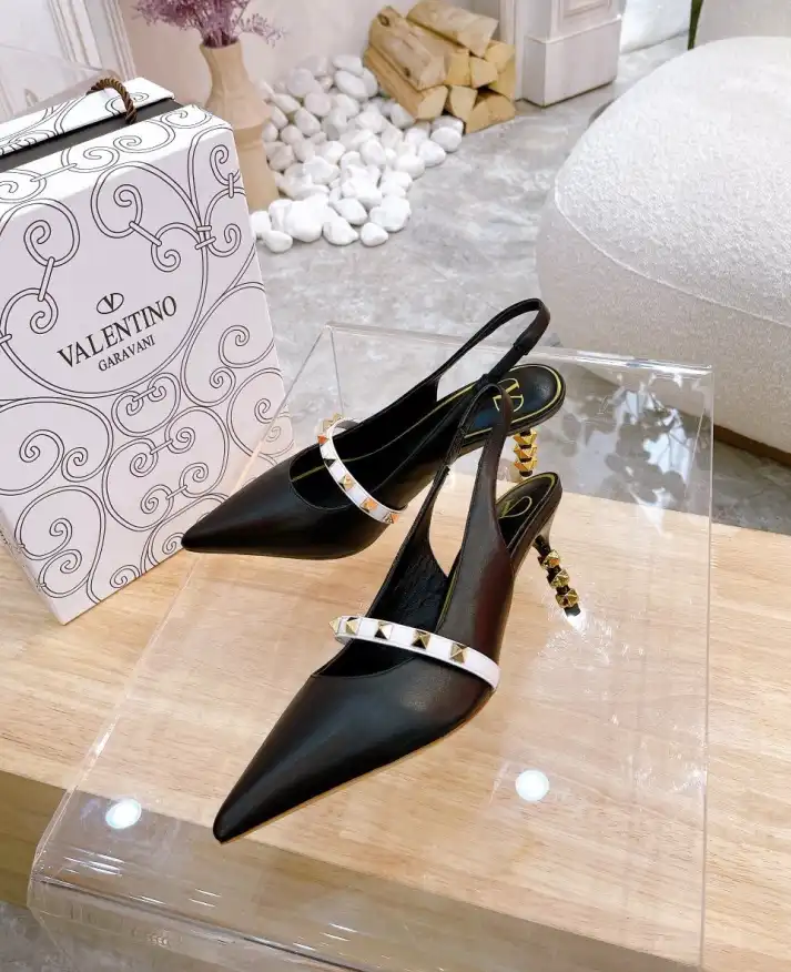 hype Valentino High Heels