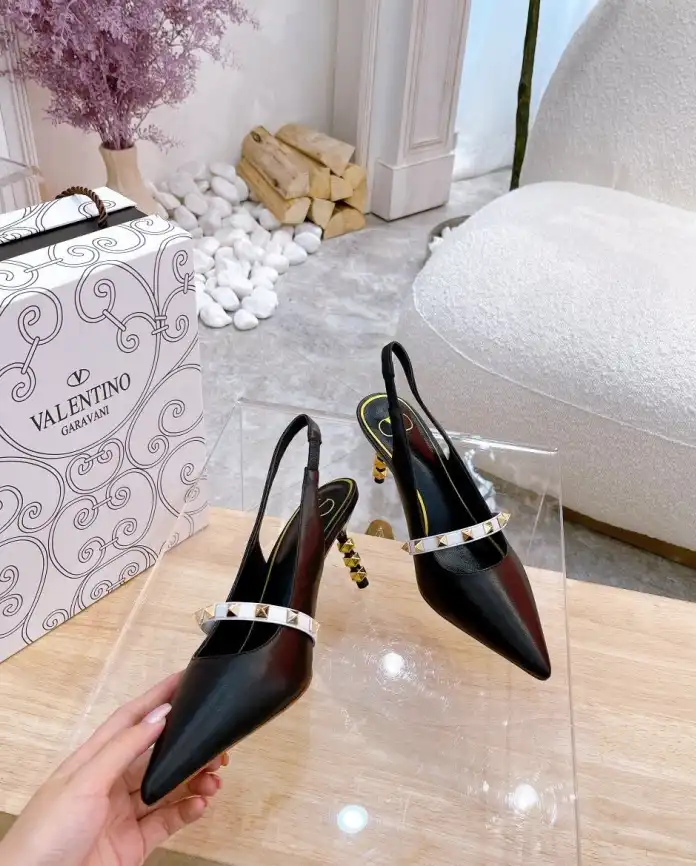 hype Valentino High Heels