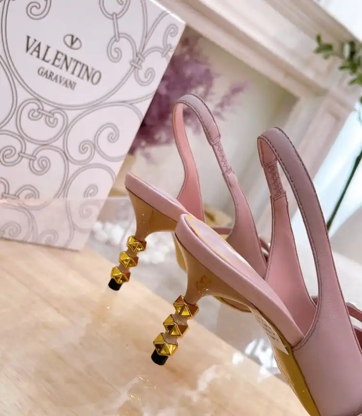 hype Valentino High Heels