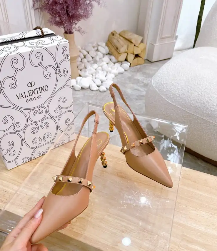 hype Valentino High Heels