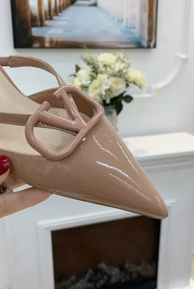 hype Valentino High Heels