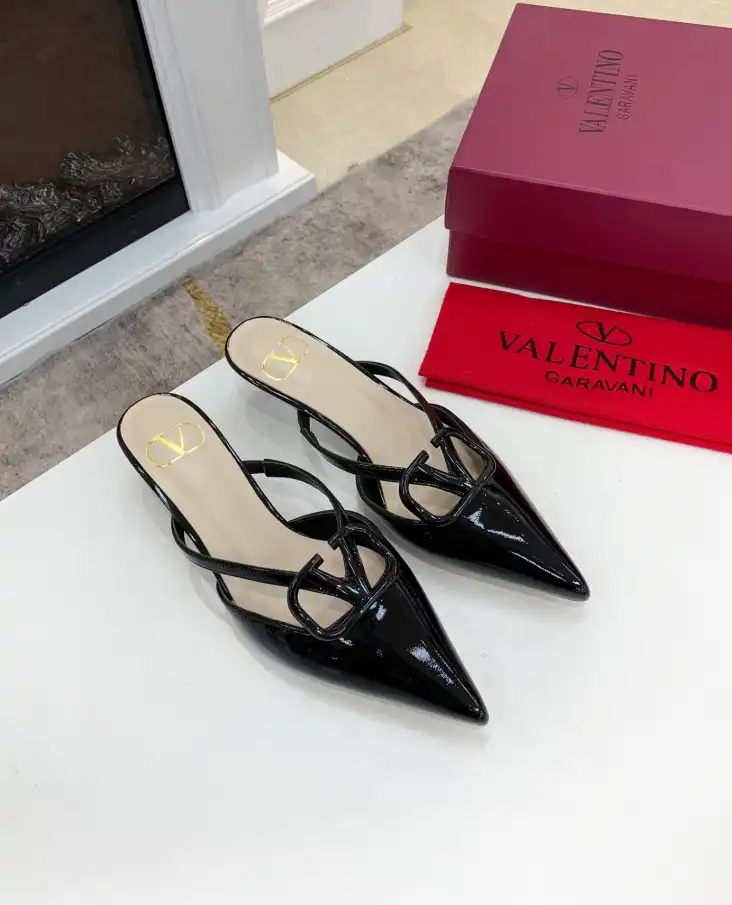 hype Valentino High Heels