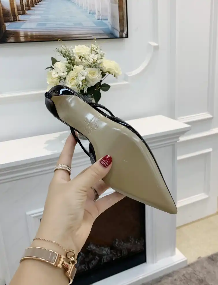 hype Valentino High Heels