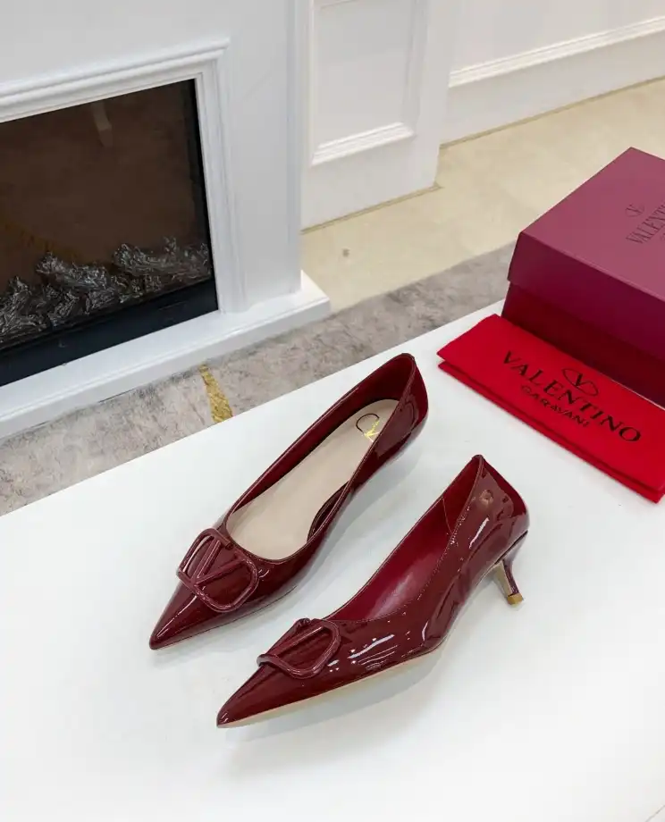 hype Valentino flat shoes