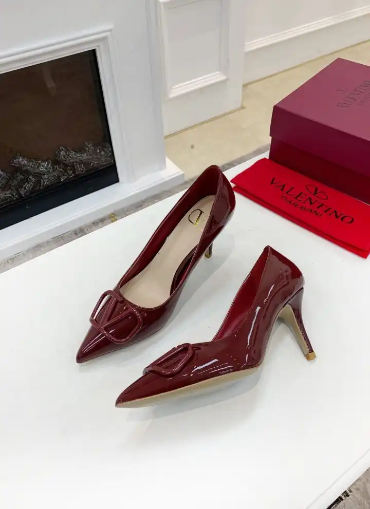 hype Valentino flat shoes