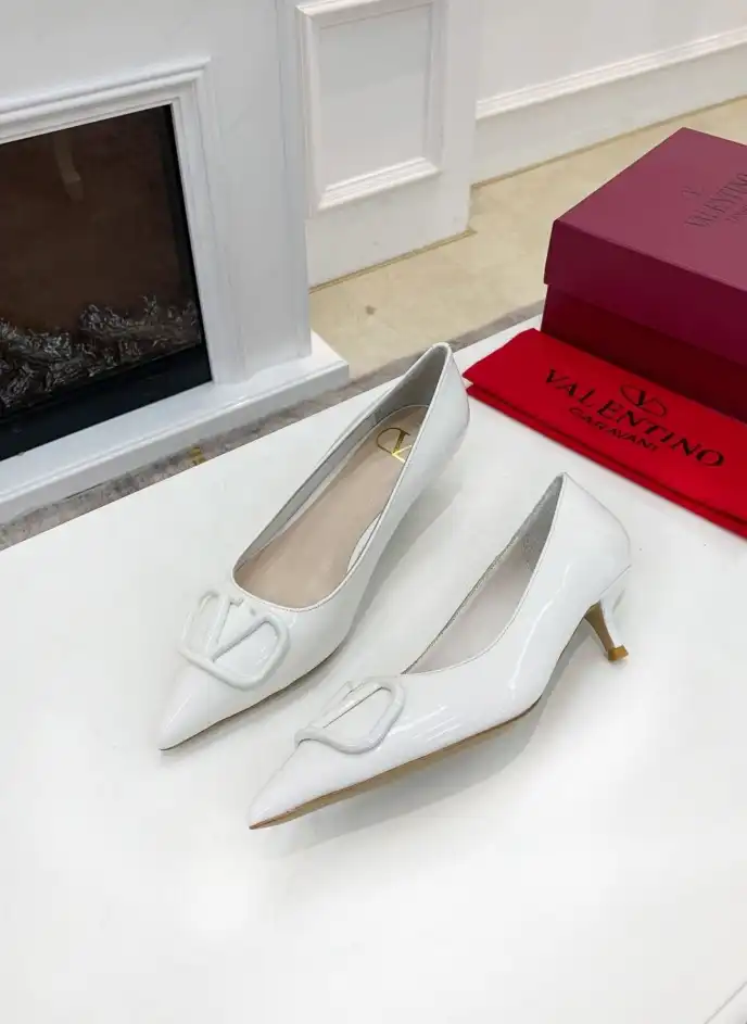 hype Valentino flat shoes