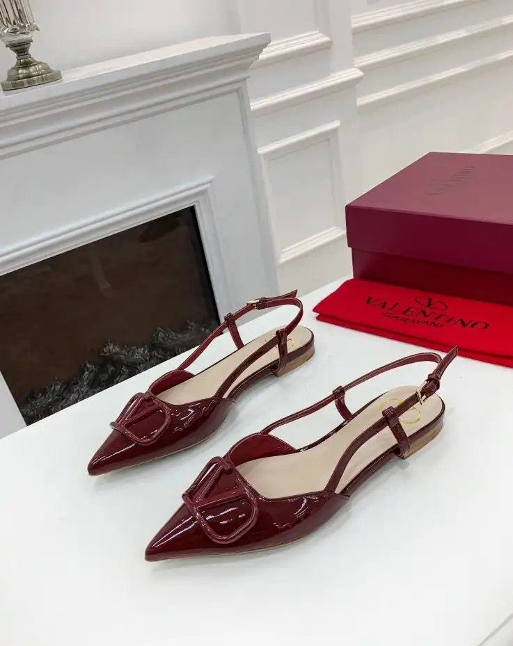 hype Valentino flat shoes