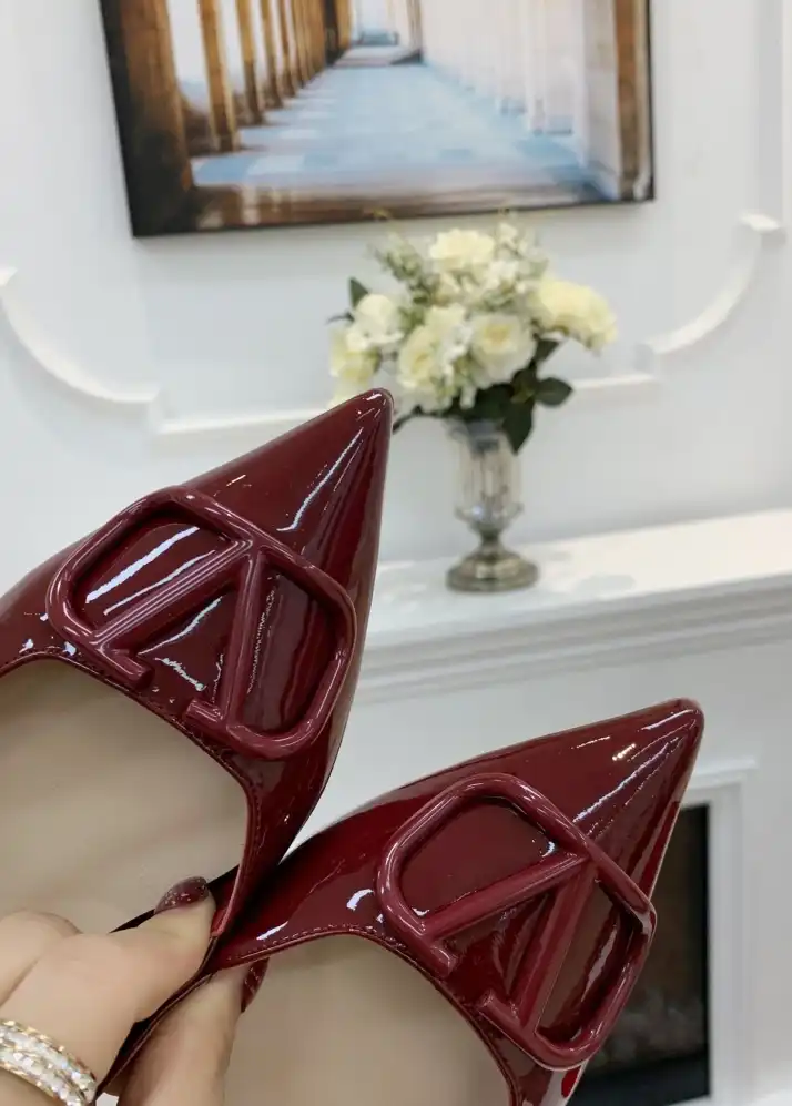 hype Valentino flat shoes