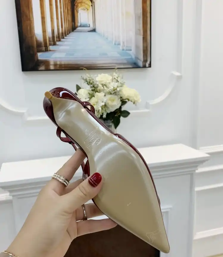 hype Valentino flat shoes