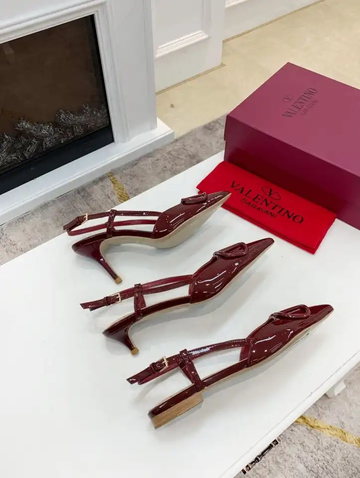 hype Valentino flat shoes