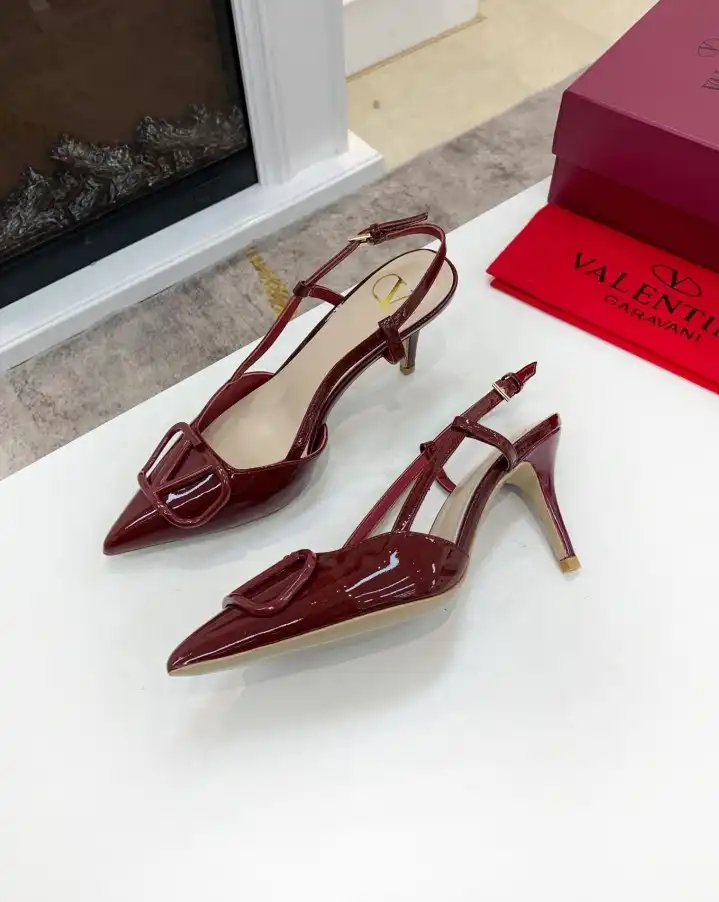 hype Valentino flat shoes