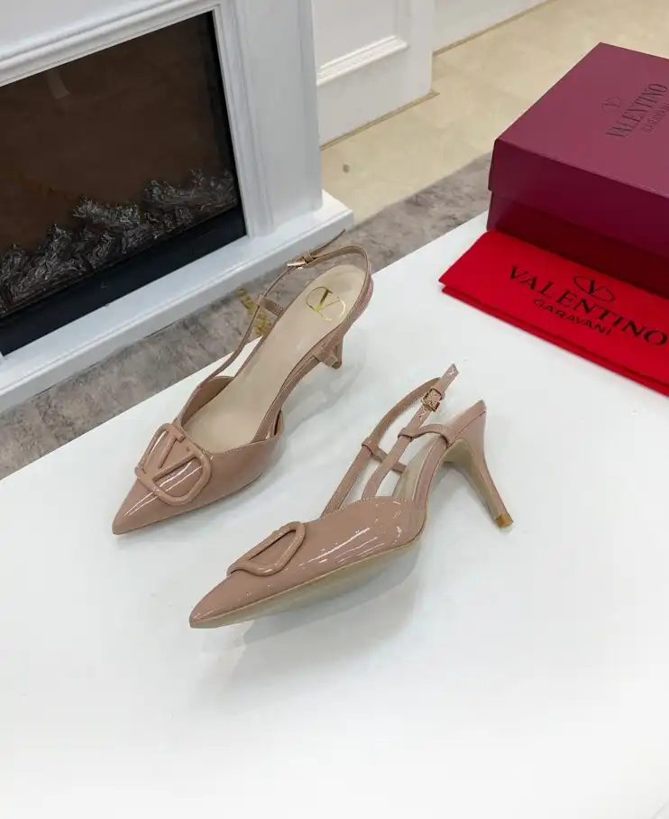 hype Valentino flat shoes